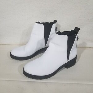 Givana Women's 10 White Chelsea Boots Side Elastic Buckle Lug Sole Ankle Booties